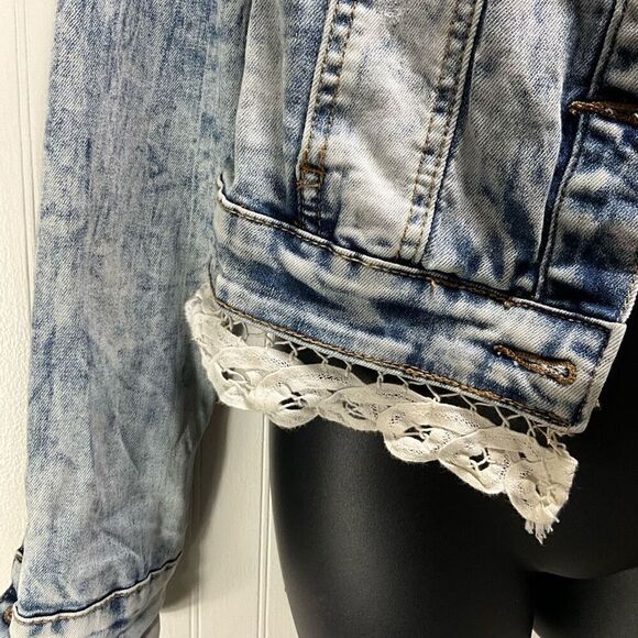 BKE Acid Wash Denim Jacket - Picture 3 of 6